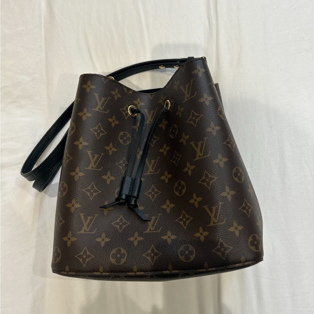 Louis Vuitton Neo Noe